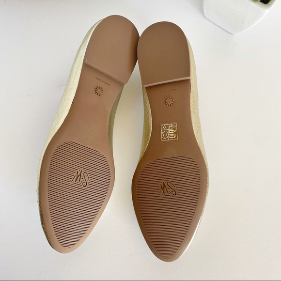 •STUART WEITZMAN• Gabby Gold Leather Ballet Flats - Picture 10 of 16